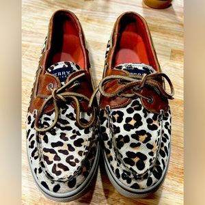 Sperry top-sider boat shoes.  Leopard print.  9M